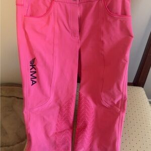 KMA breeches